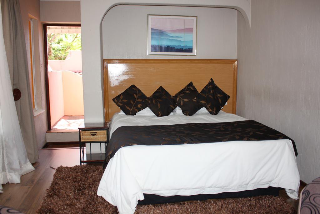 Eagles Nest Lodge جوهانسبورغ المظهر الخارجي الصورة